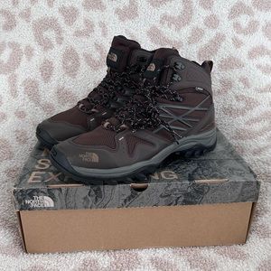 The North Face Men’s Mid Hiking Boots